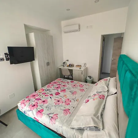 Sotto Castello Living Guest house *