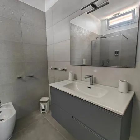 Sotto Castello Living Guest house