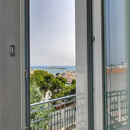 Sotto Castello Living